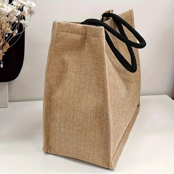 Grandma Tote Bag -Spacious & Stylish Handbag - Perfect Gift for Moms & Grandmas - Picture 7 of 8